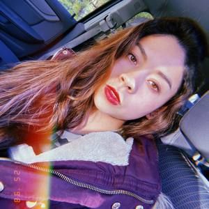 Meet your Posher, Juliana